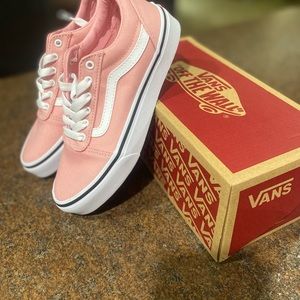 Girls size 3 Vans brand new